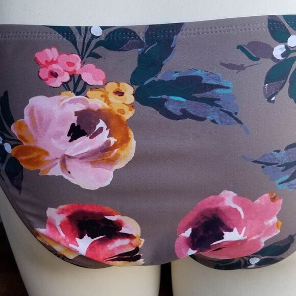 NWT Shade & Shore Taupe Floral Bikini size Medium - Picture 5 of 15